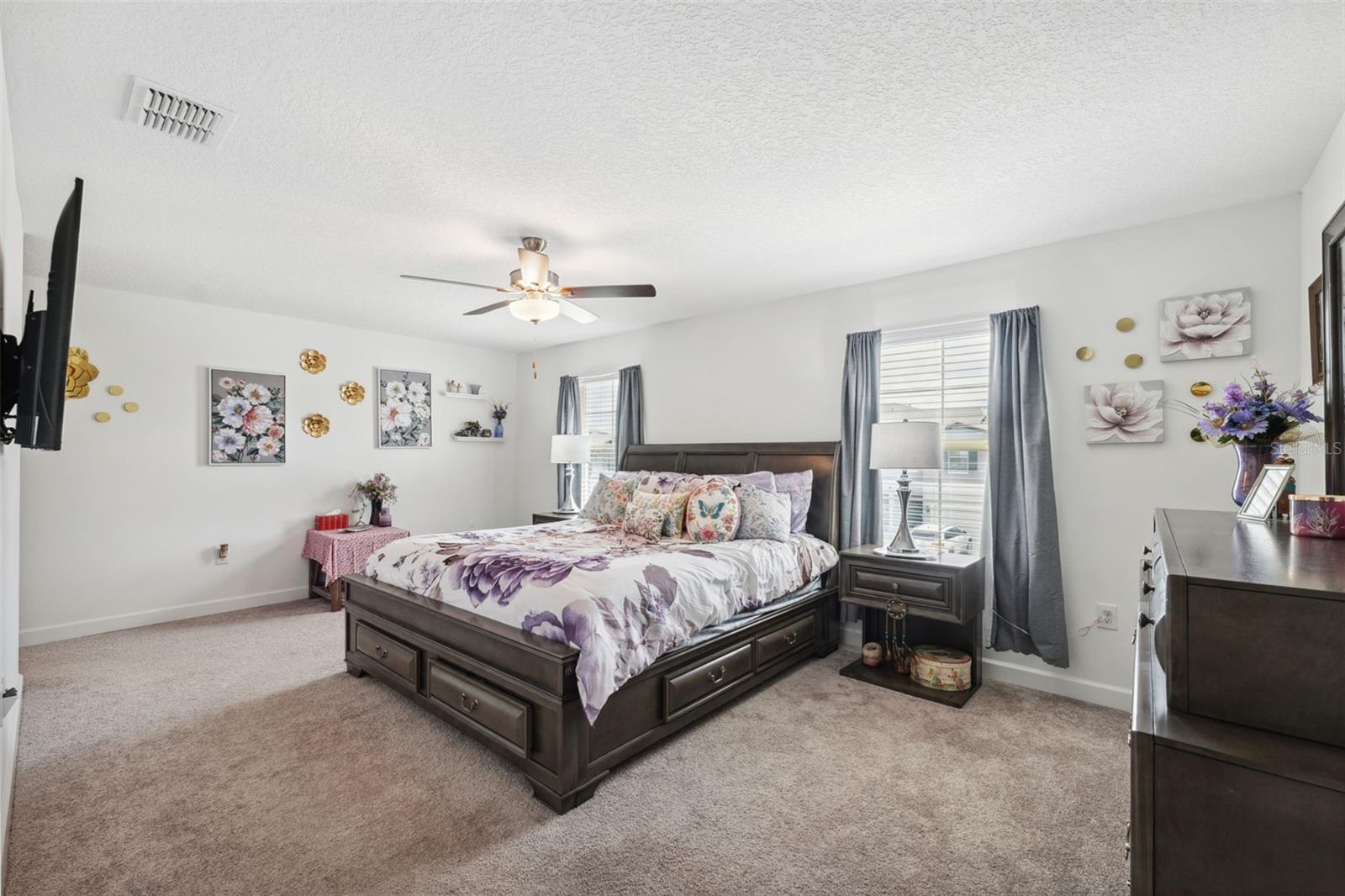 8205 CORNER PINE WAY, NEW PORT RICHEY, FL, 34655