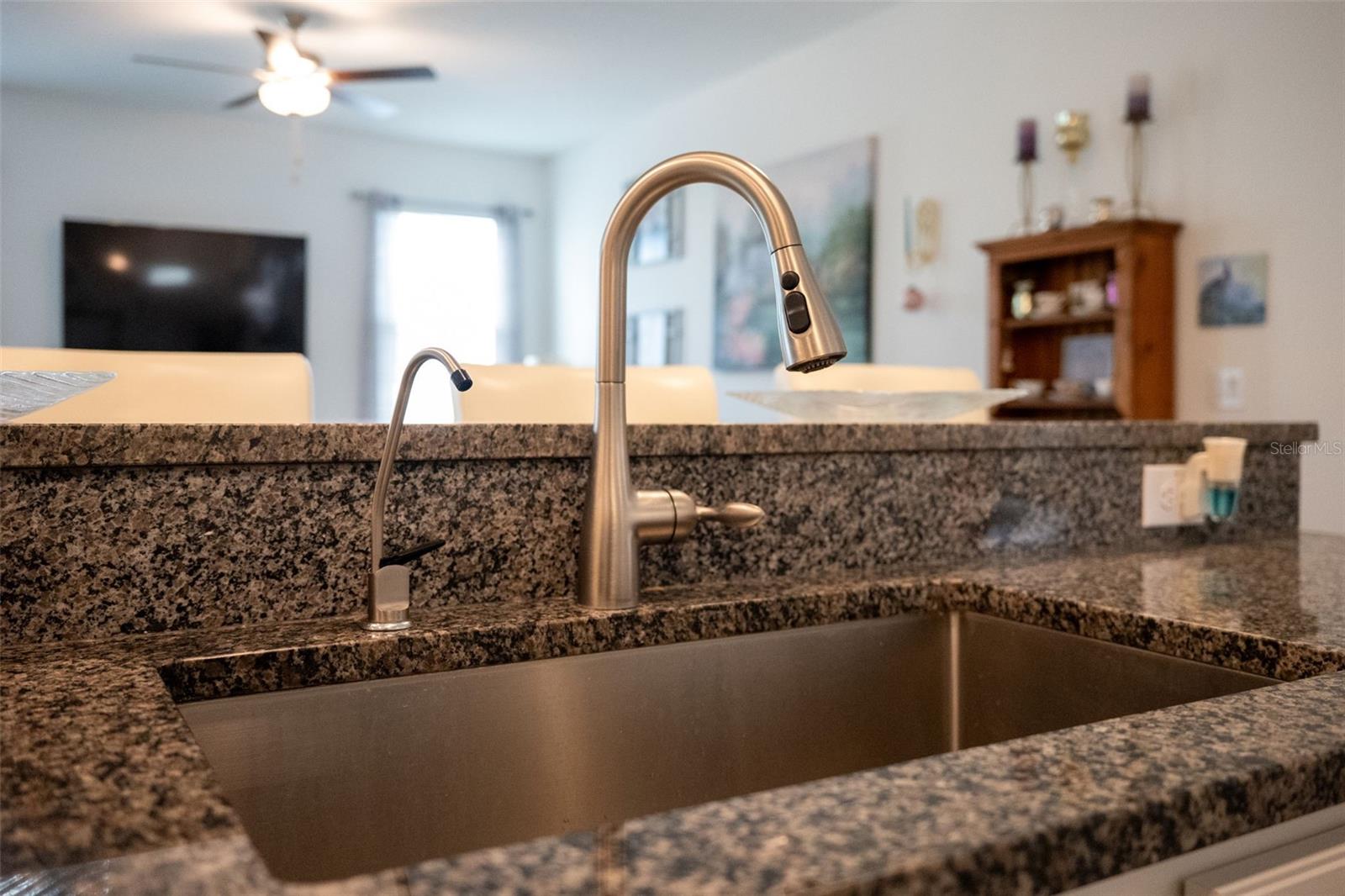 8205 CORNER PINE WAY, NEW PORT RICHEY, FL, 34655