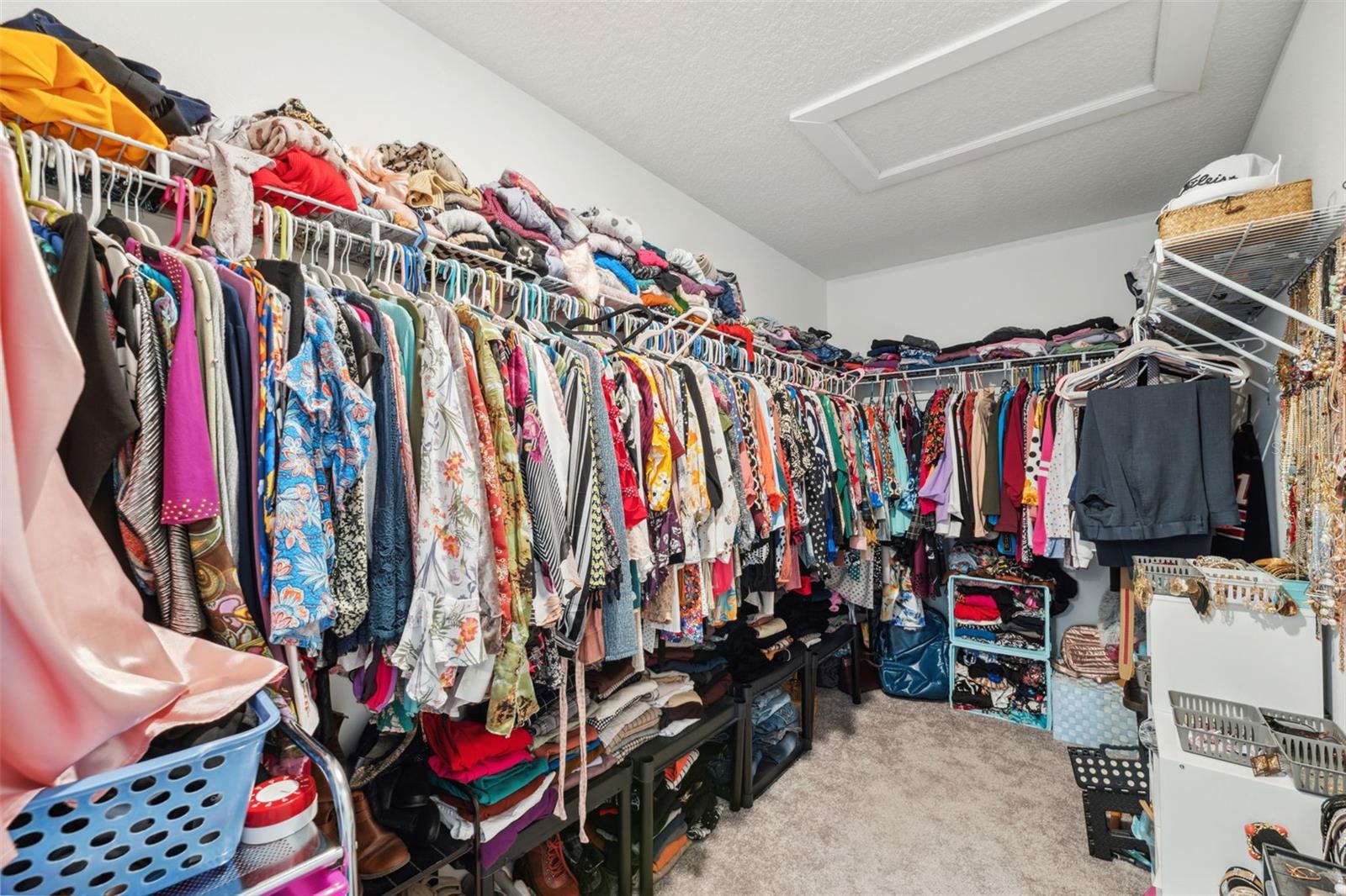 8205 CORNER PINE WAY, NEW PORT RICHEY, FL, 34655