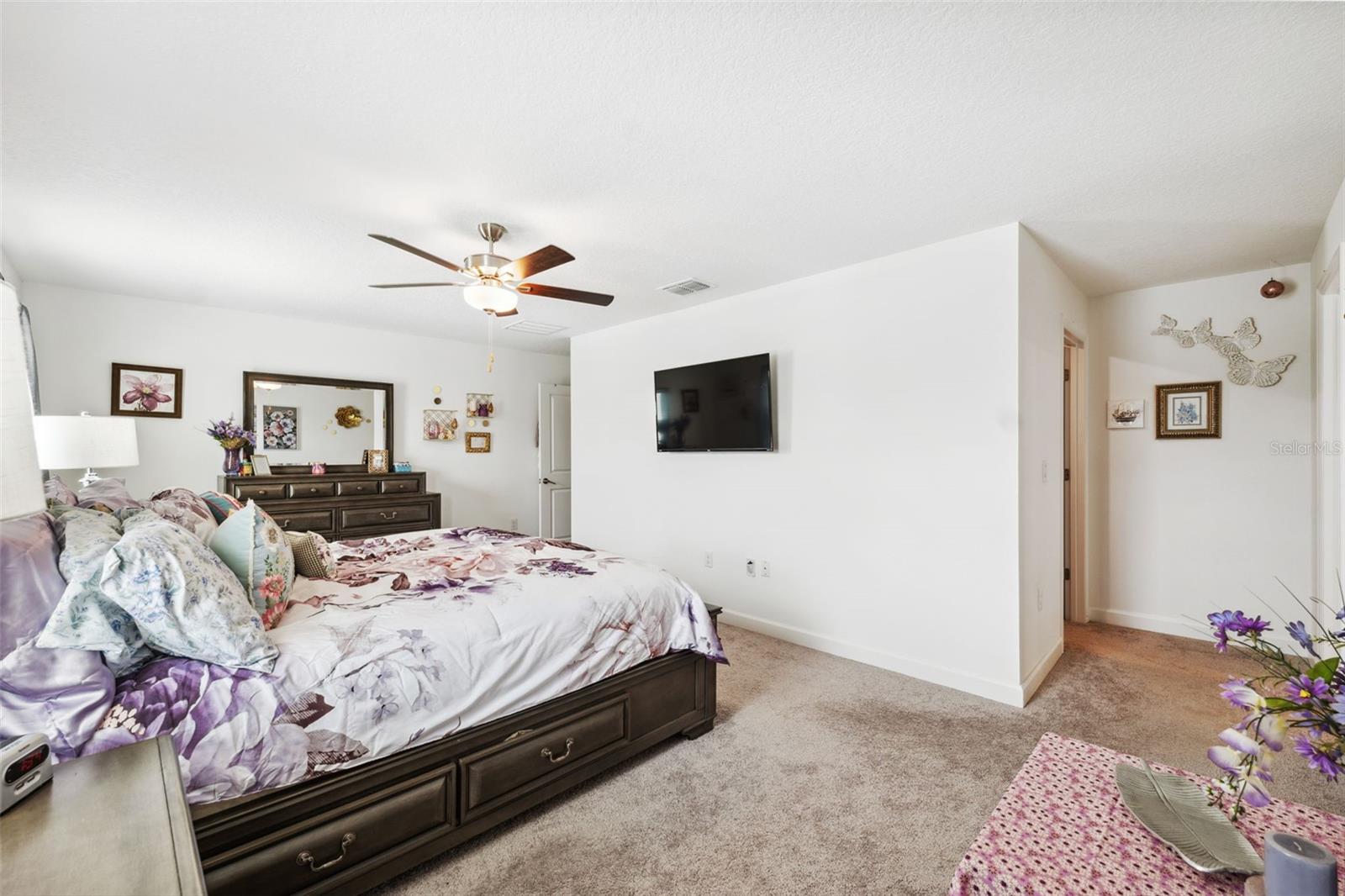 8205 CORNER PINE WAY, NEW PORT RICHEY, FL, 34655