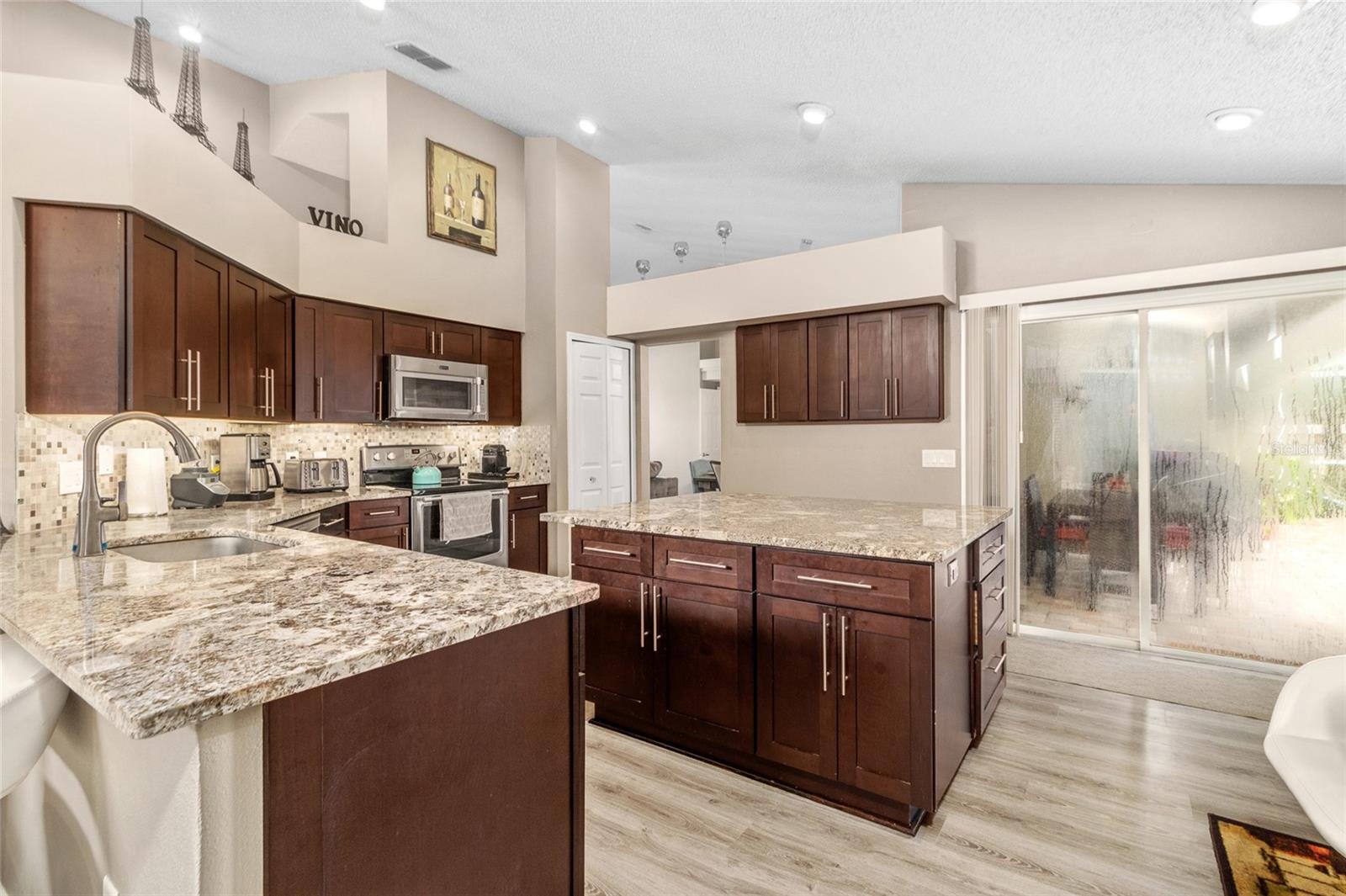 8421 RIDGEBROOK CIR, ODESSA, FL, 33556