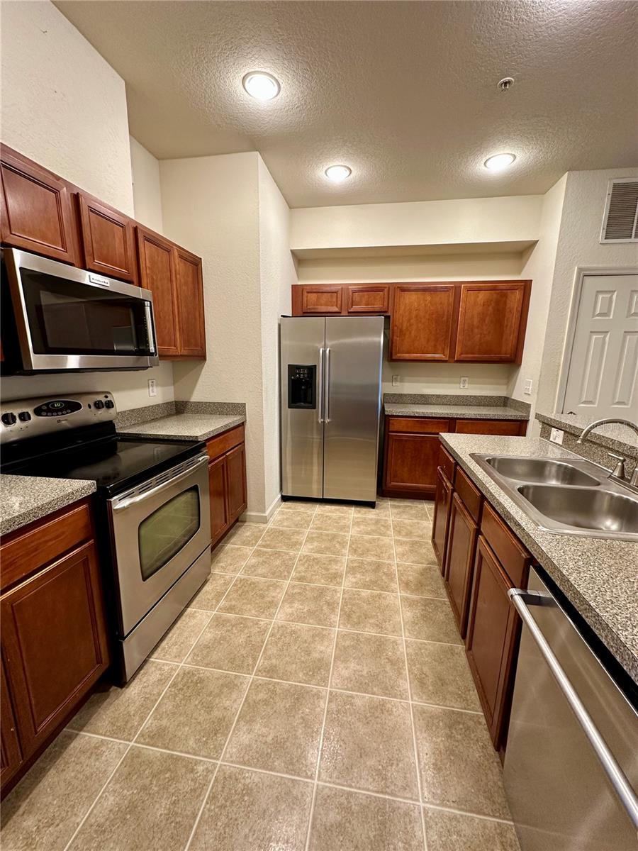 2988 LANGDON LN N, KISSIMMEE, FL, 34741