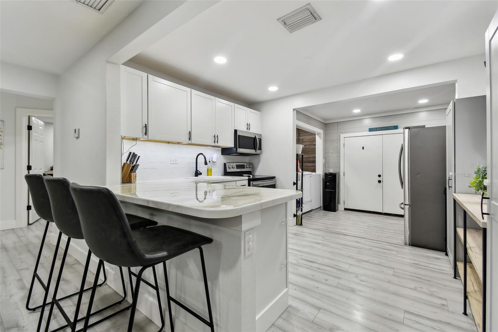 2020 PINECREST WAY, CLEARWATER, FL, 33755