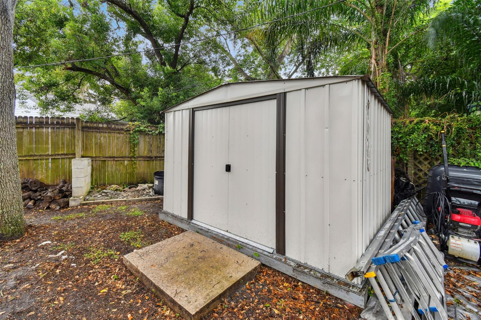 2020 PINECREST WAY, CLEARWATER, FL, 33755