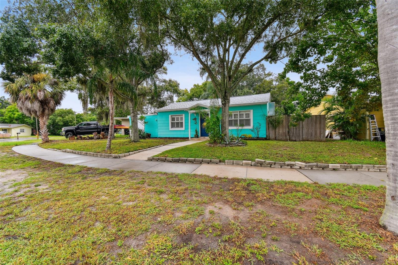 2020 PINECREST WAY, CLEARWATER, FL, 33755