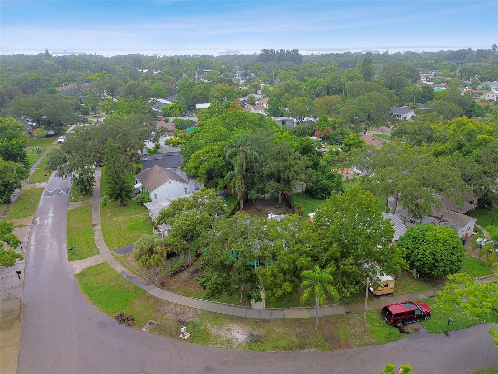 2020 PINECREST WAY, CLEARWATER, FL, 33755