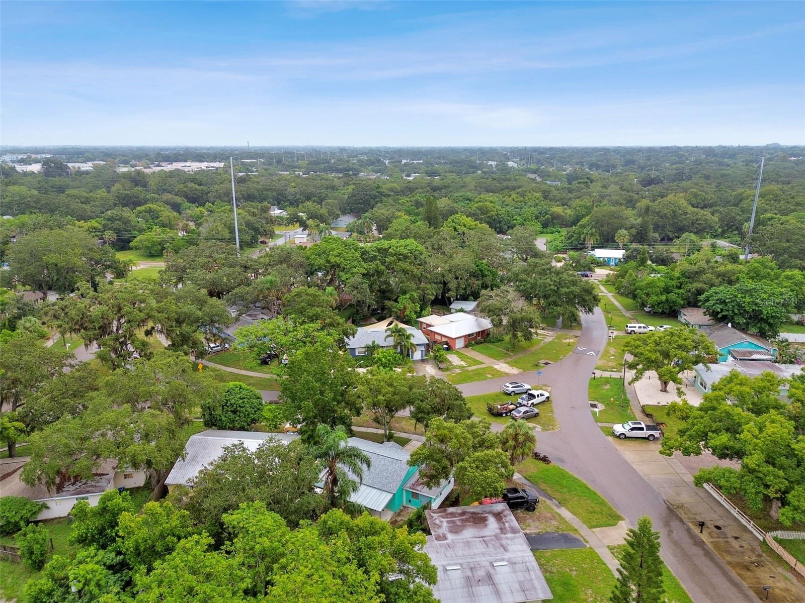 2020 PINECREST WAY, CLEARWATER, FL, 33755