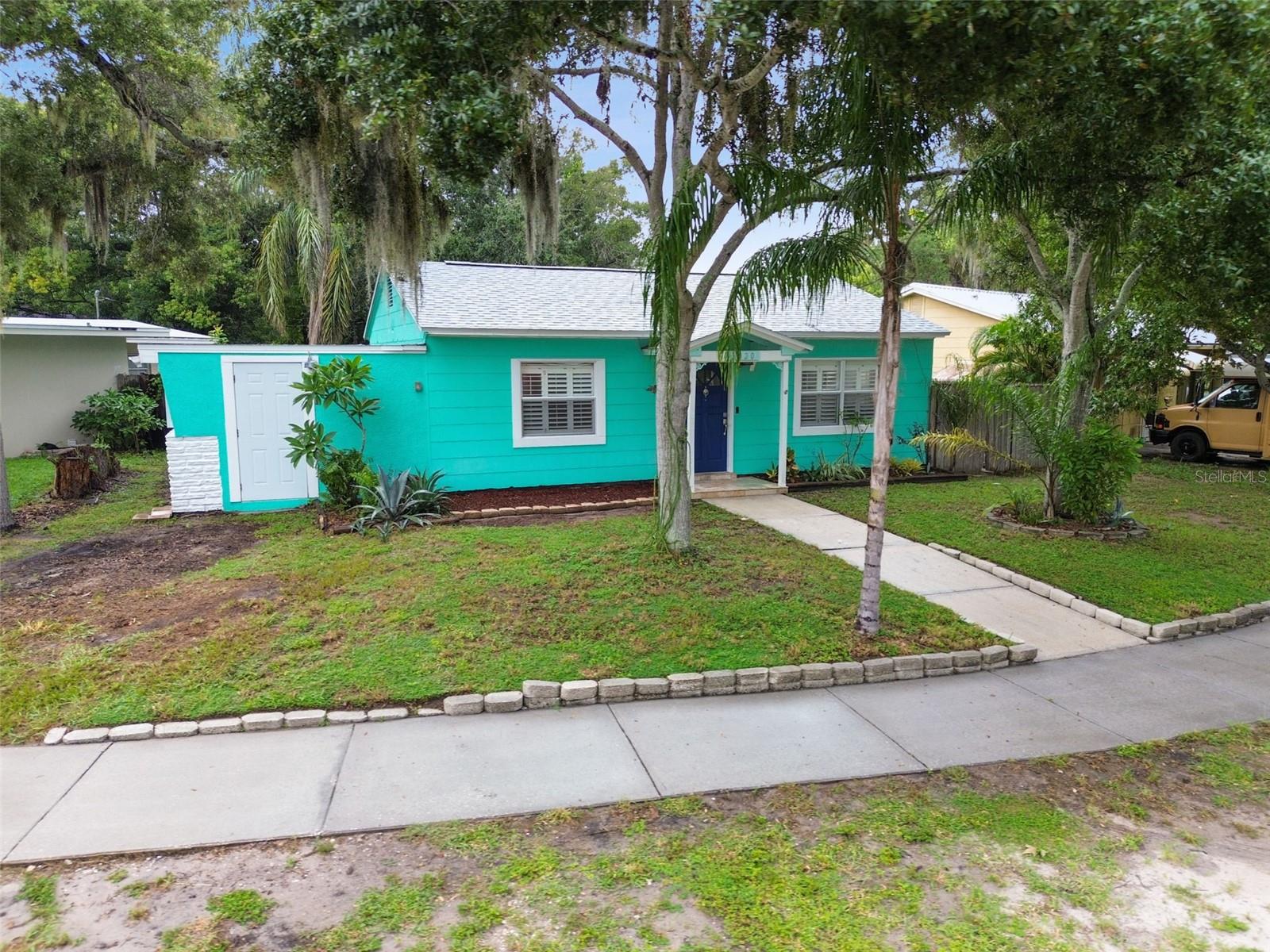2020 PINECREST WAY, CLEARWATER, FL, 33755