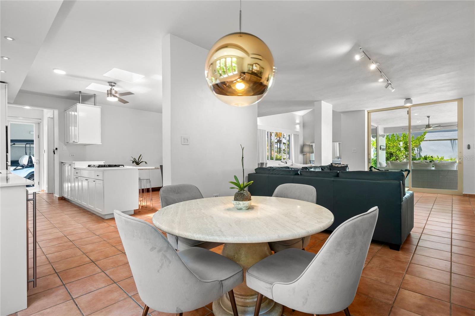 PR9108735 Property Photo