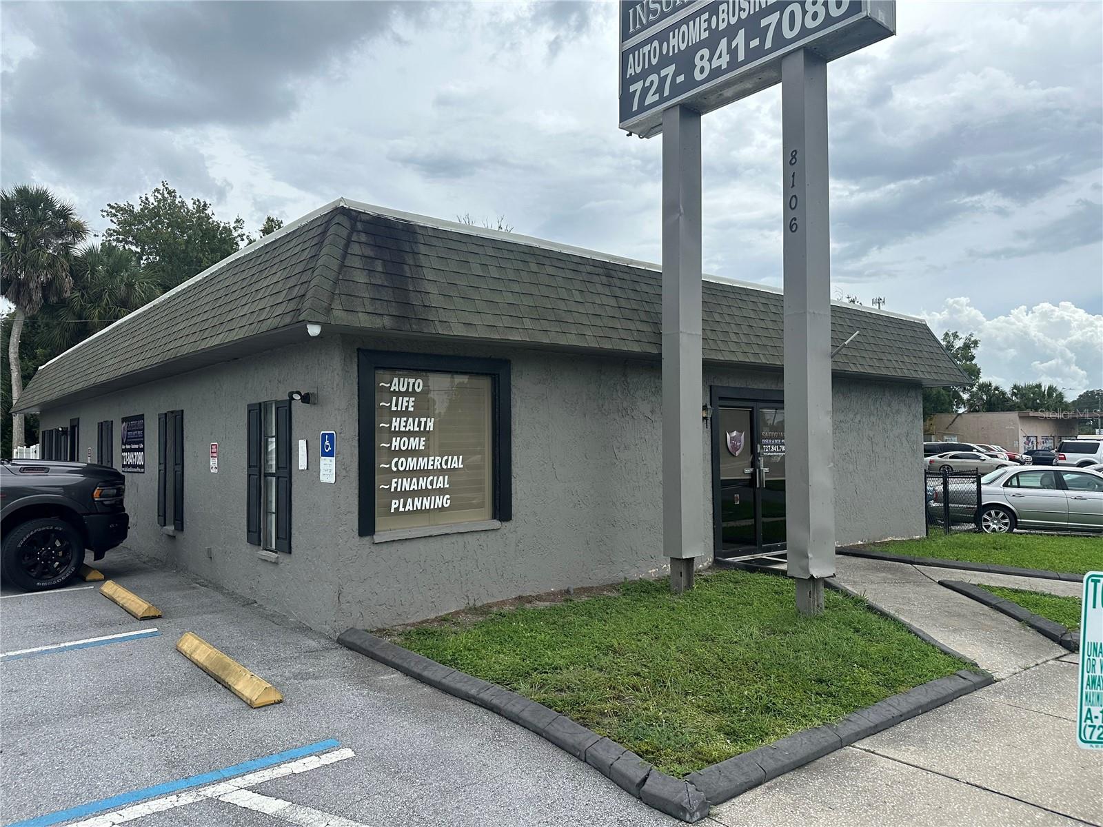 8106 US HWY 19, PORT RICHEY, FL, 34668