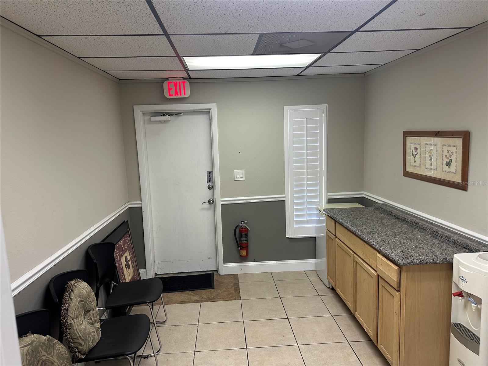 8106 US HWY 19, PORT RICHEY, FL, 34668