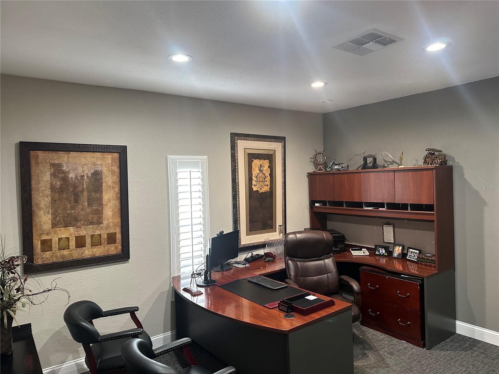 8106 US HWY 19, PORT RICHEY, FL, 34668