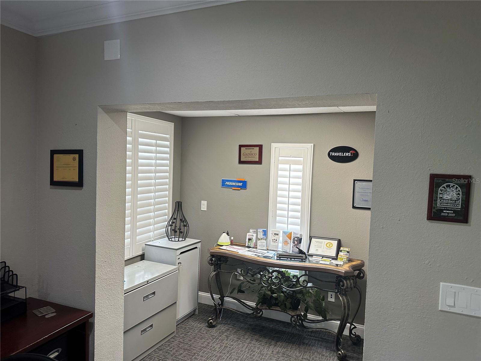 8106 US HWY 19, PORT RICHEY, FL, 34668