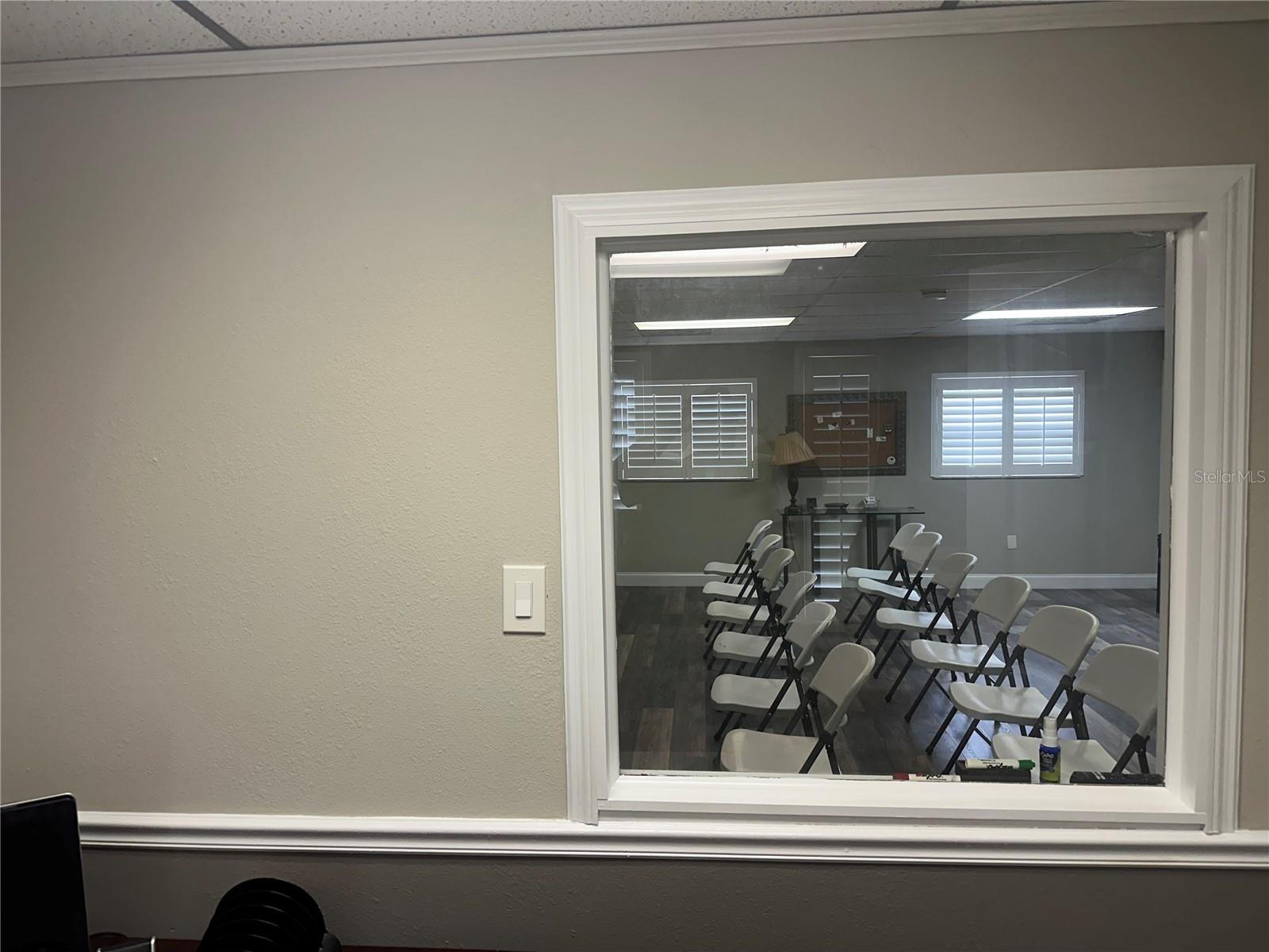 8106 US HWY 19, PORT RICHEY, FL, 34668