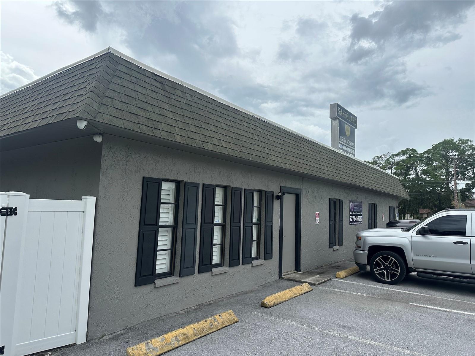 8106 US HWY 19, PORT RICHEY, FL, 34668