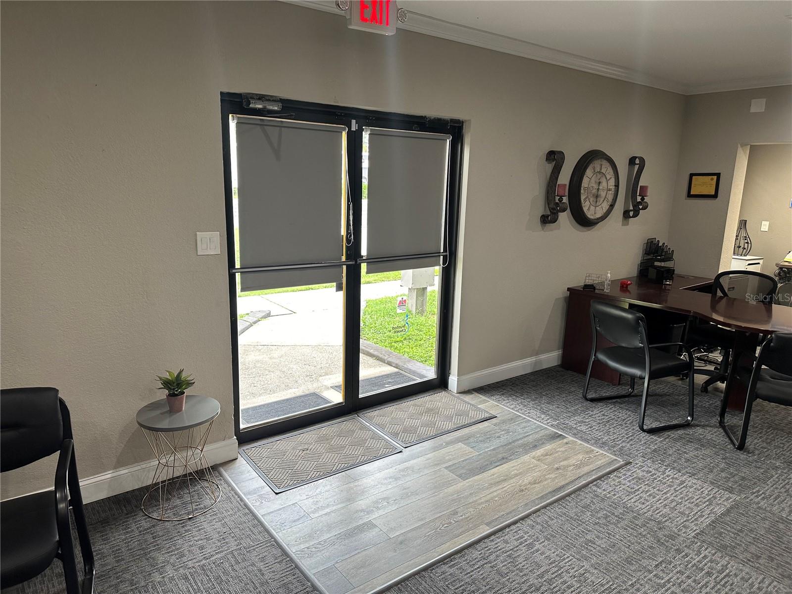 8106 US HWY 19, PORT RICHEY, FL, 34668