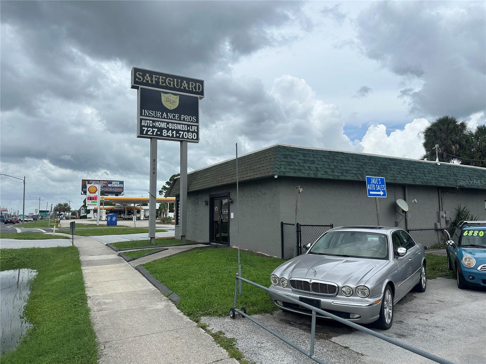 8106 US HWY 19, PORT RICHEY, FL, 34668