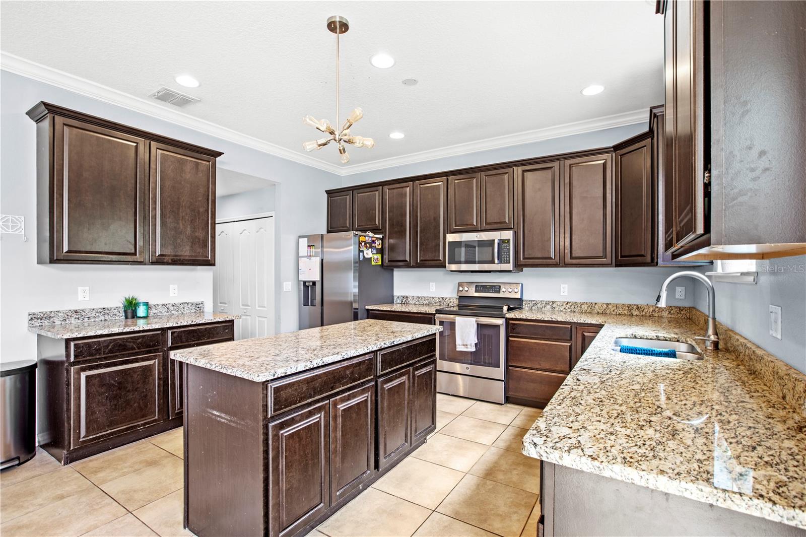 23548 STREAM AVE, SORRENTO, FL, 32776