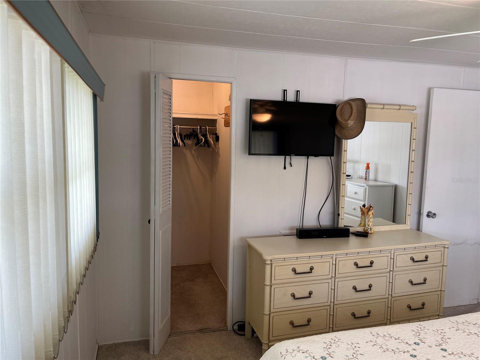 N6134509 Property Photo