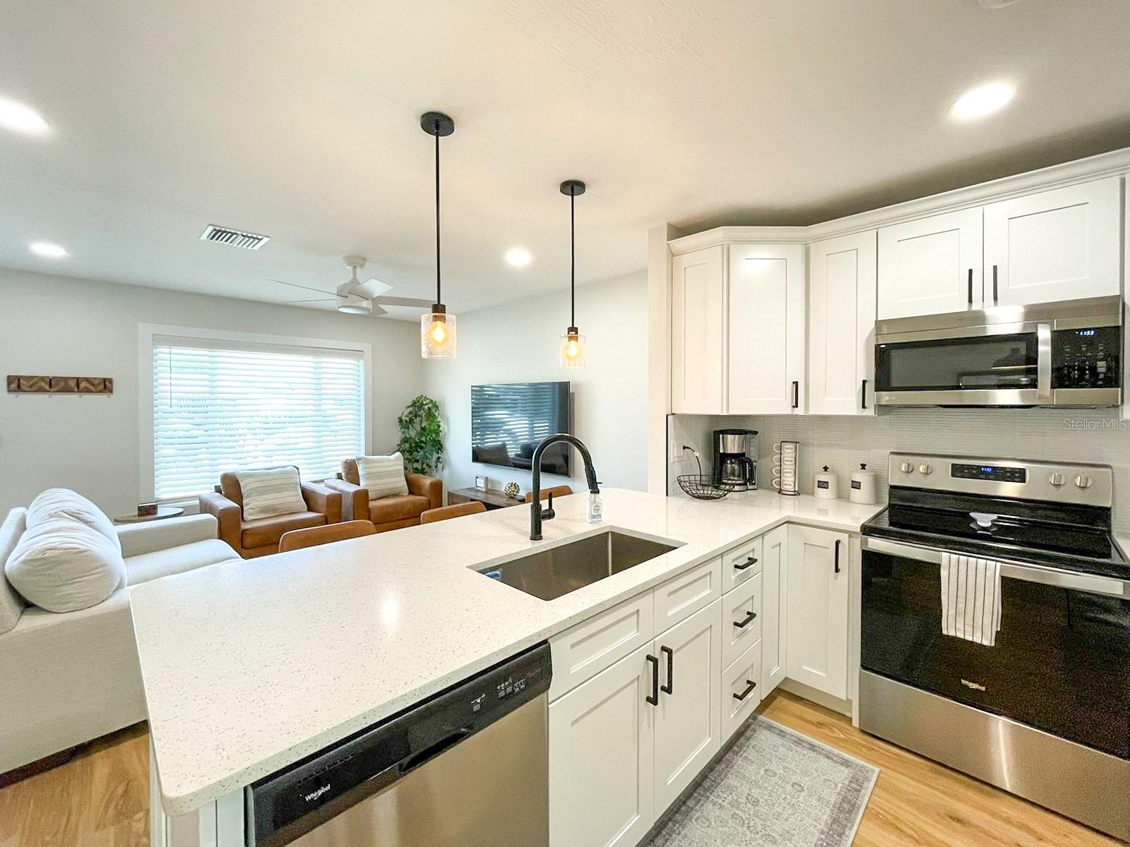 2845 INDIANWOOD DR, SARASOTA, FL, 34232