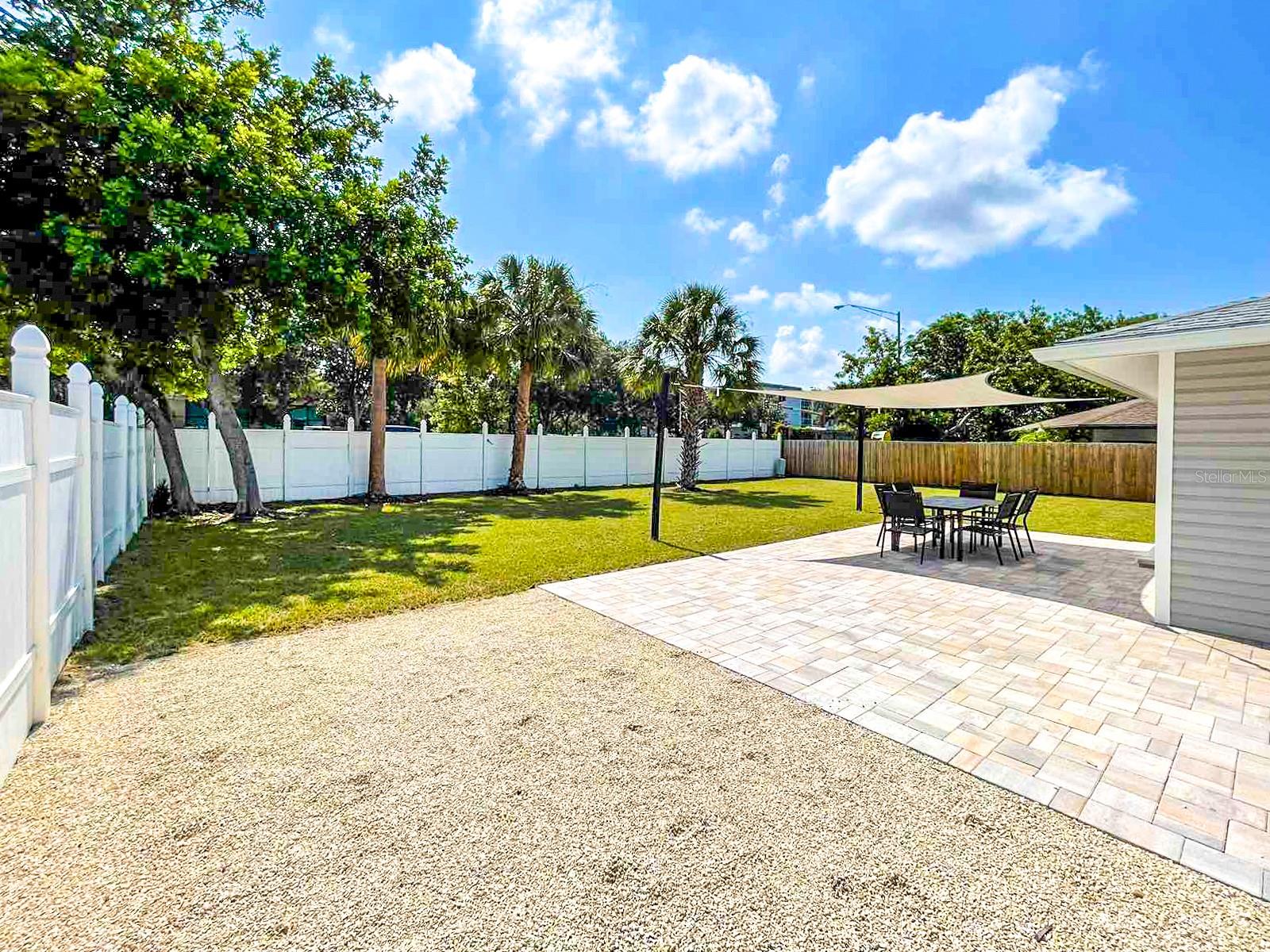 2845 INDIANWOOD DR, SARASOTA, FL, 34232