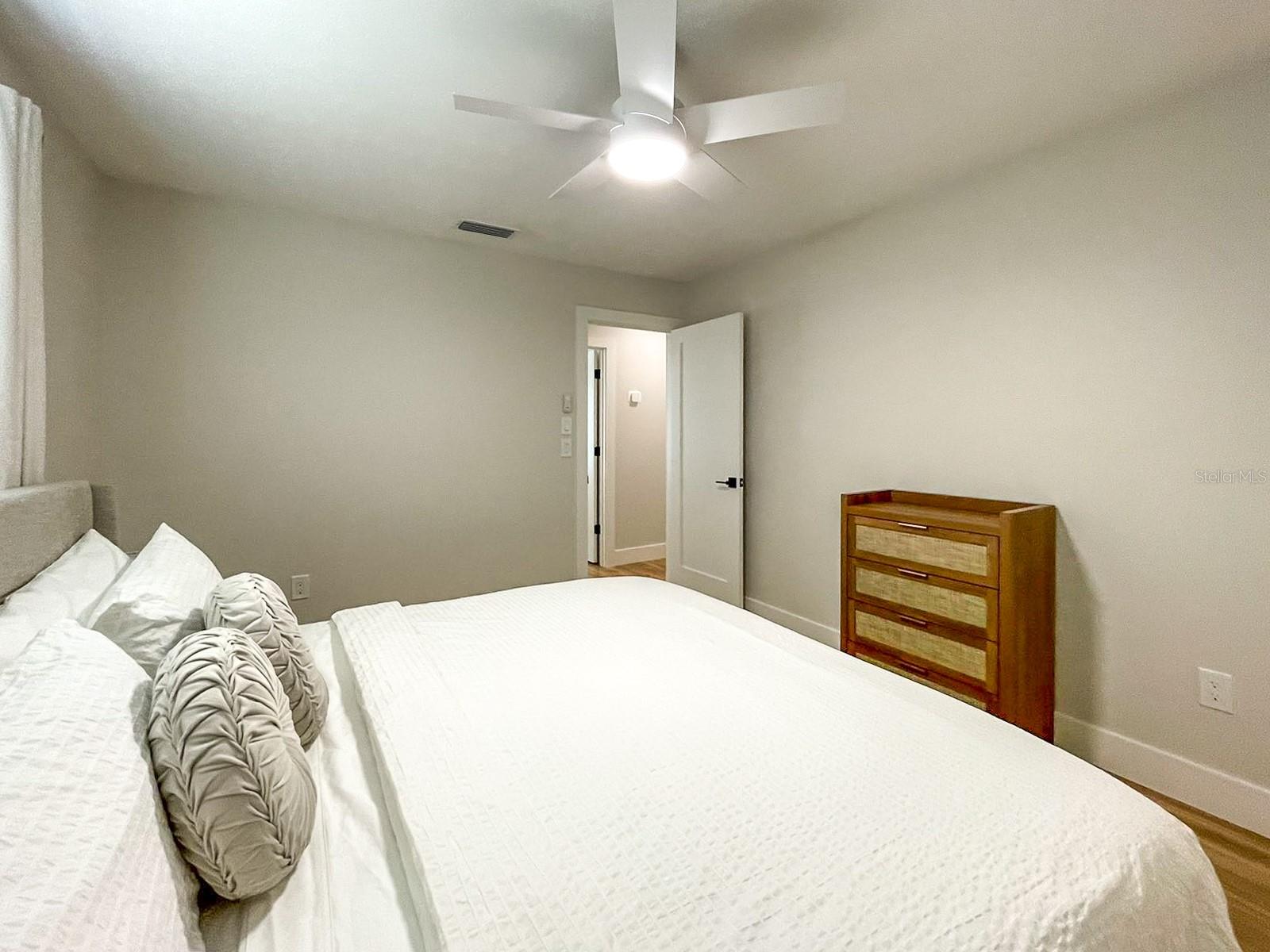 2845 INDIANWOOD DR, SARASOTA, FL, 34232