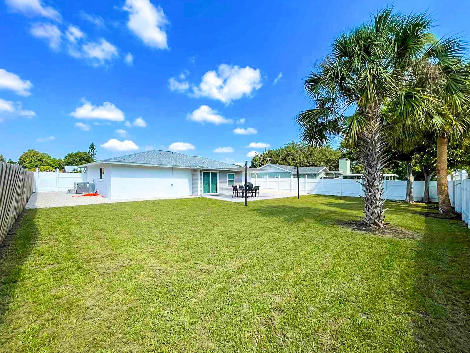 2845 INDIANWOOD DR, SARASOTA, FL, 34232