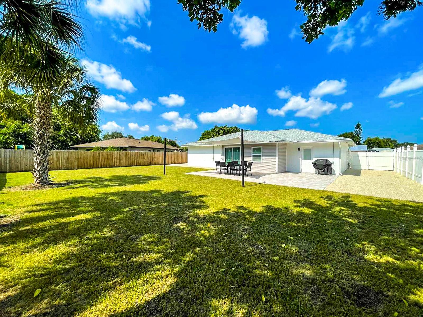 2845 INDIANWOOD DR, SARASOTA, FL, 34232