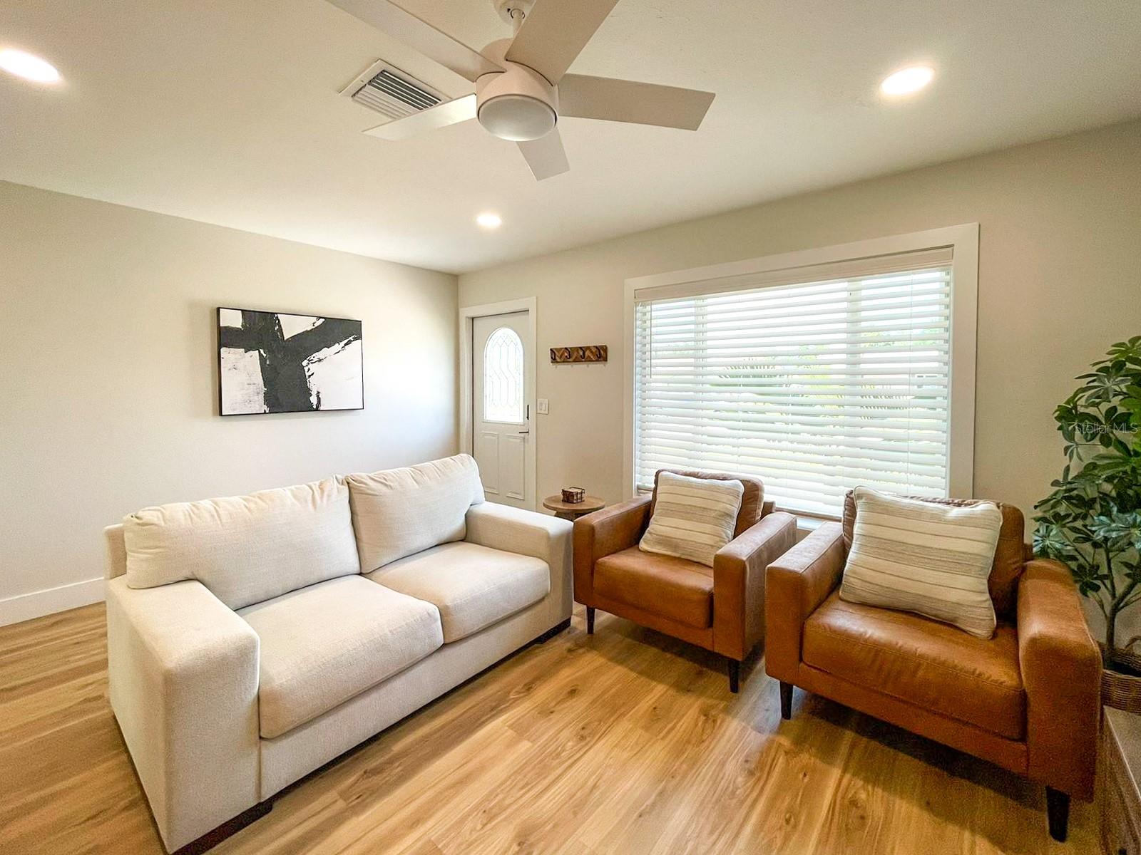 2845 INDIANWOOD DR, SARASOTA, FL, 34232