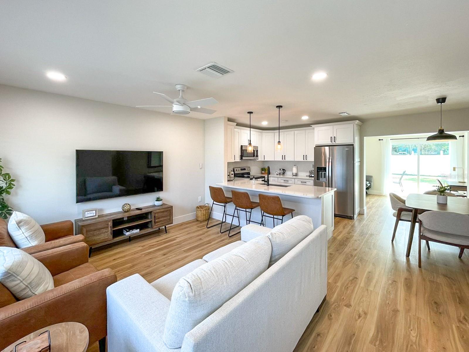 2845 INDIANWOOD DR, SARASOTA, FL, 34232