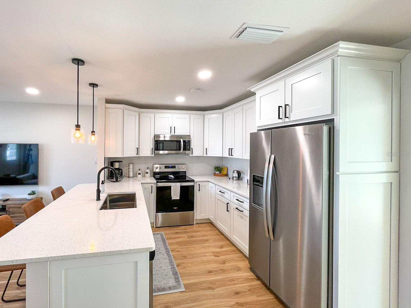 2845 INDIANWOOD DR, SARASOTA, FL, 34232