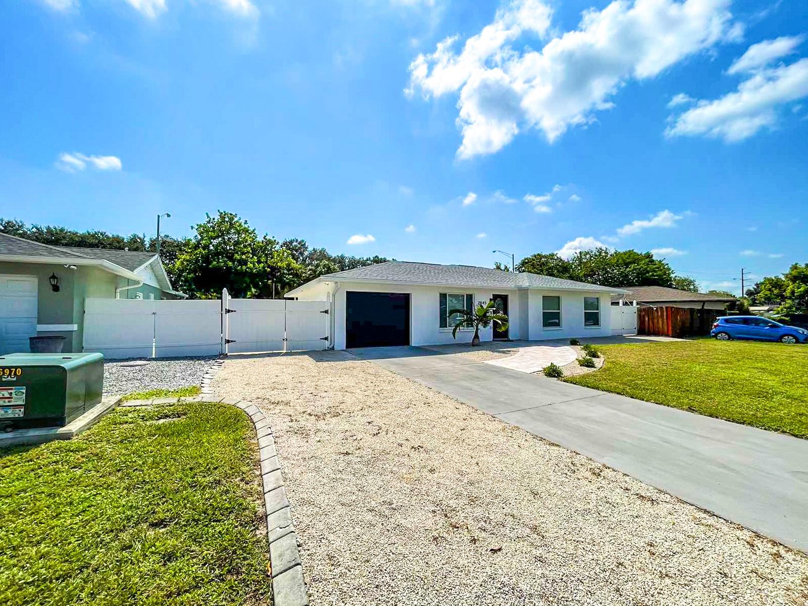 2845 INDIANWOOD DR, SARASOTA, FL, 34232