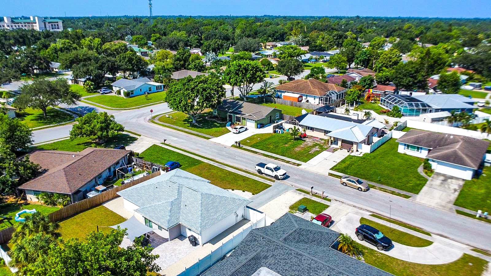 2845 INDIANWOOD DR, SARASOTA, FL, 34232