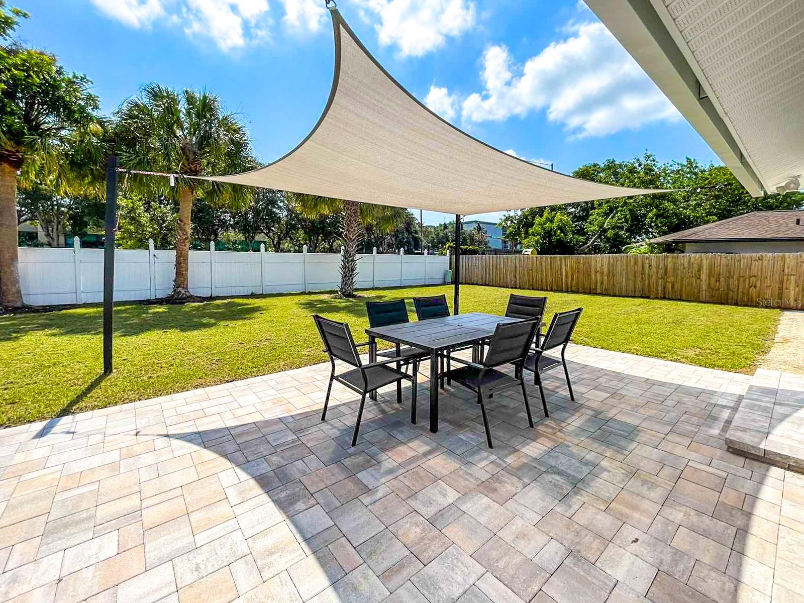 2845 INDIANWOOD DR, SARASOTA, FL, 34232