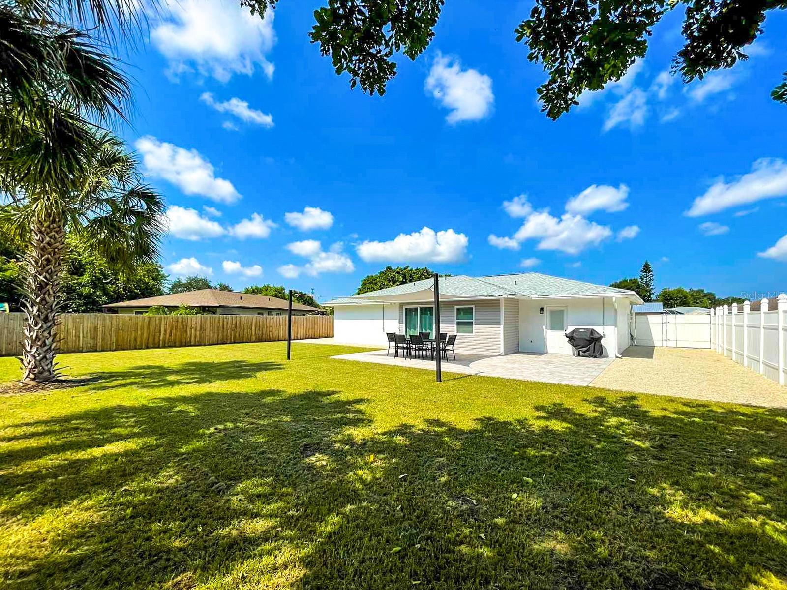 2845 INDIANWOOD DR, SARASOTA, FL, 34232