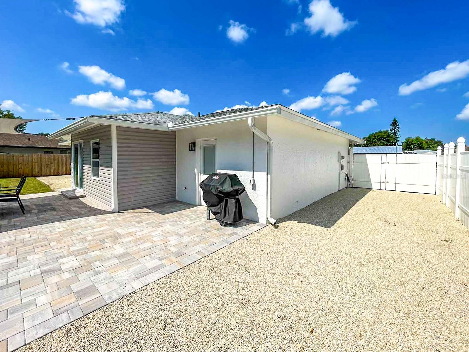 2845 INDIANWOOD DR, SARASOTA, FL, 34232