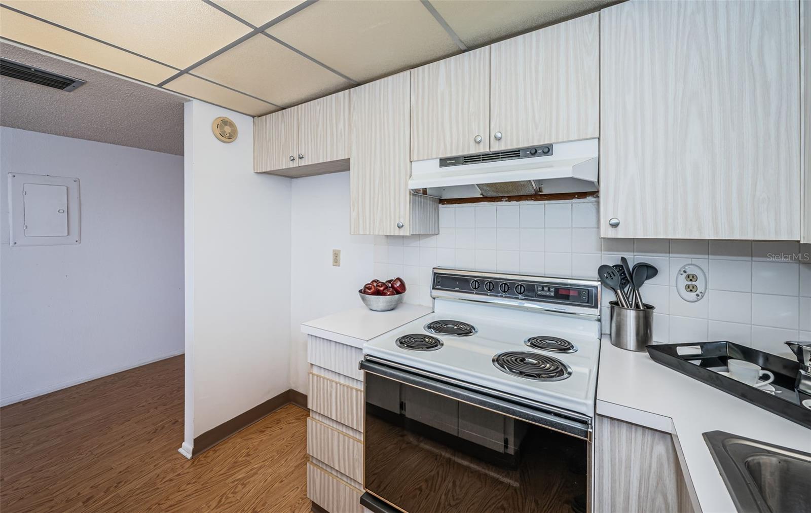 632 EDGEWATER DR #437, DUNEDIN, FL, 34698