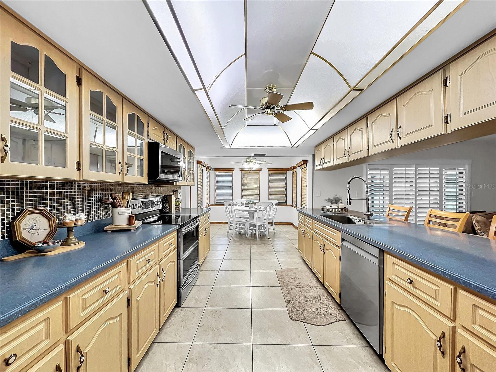 10951 LAKEVIEW DR, NEW PORT RICHEY, FL, 34654