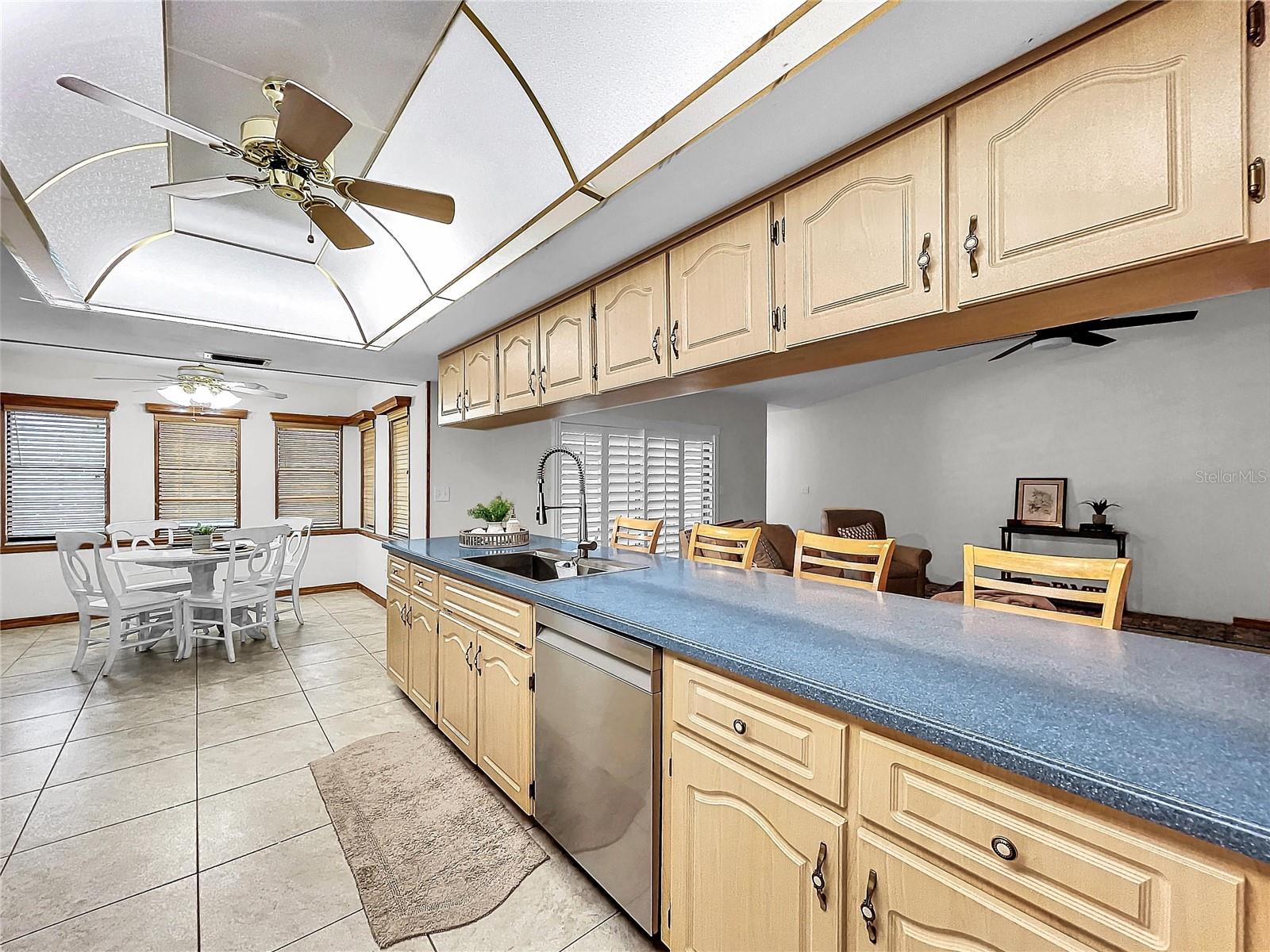 10951 LAKEVIEW DR, NEW PORT RICHEY, FL, 34654