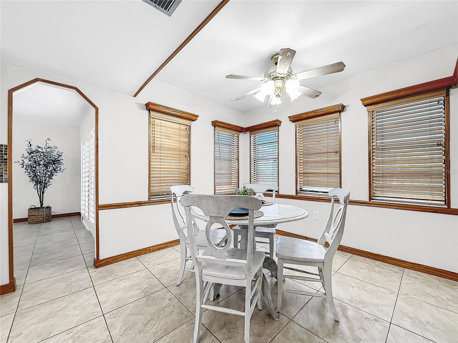 10951 LAKEVIEW DR, NEW PORT RICHEY, FL, 34654