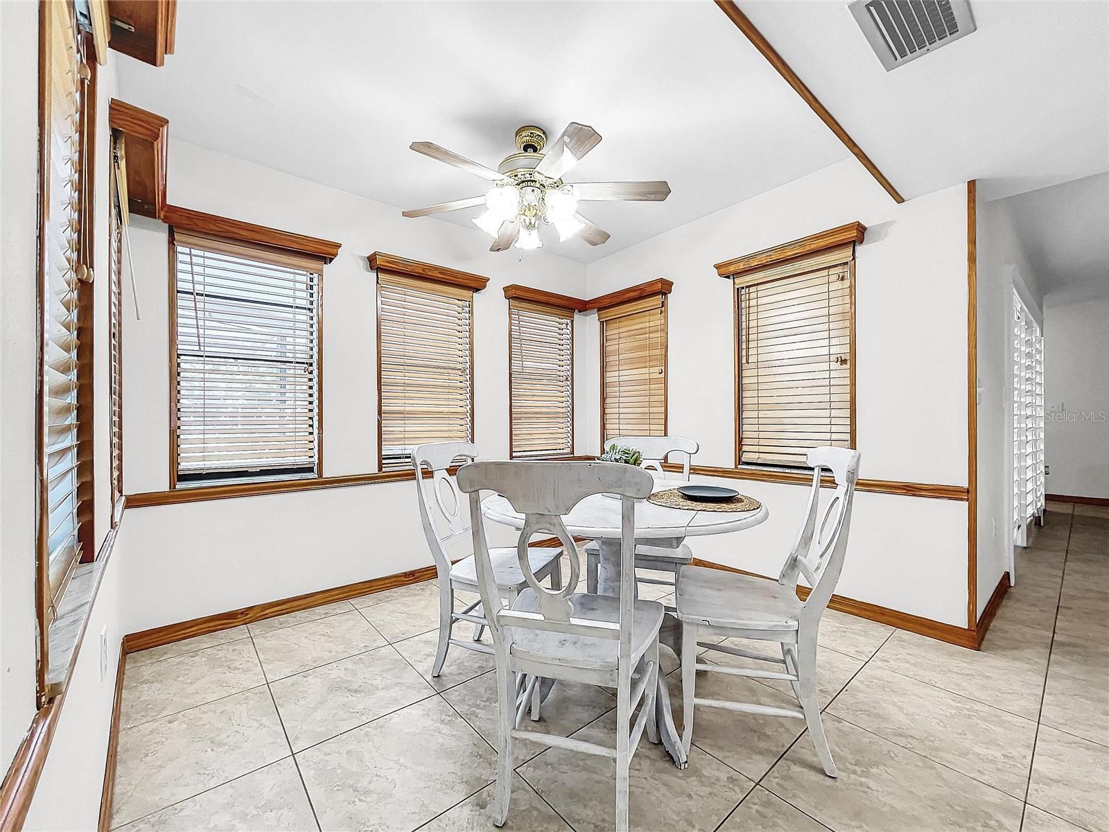 10951 LAKEVIEW DR, NEW PORT RICHEY, FL, 34654
