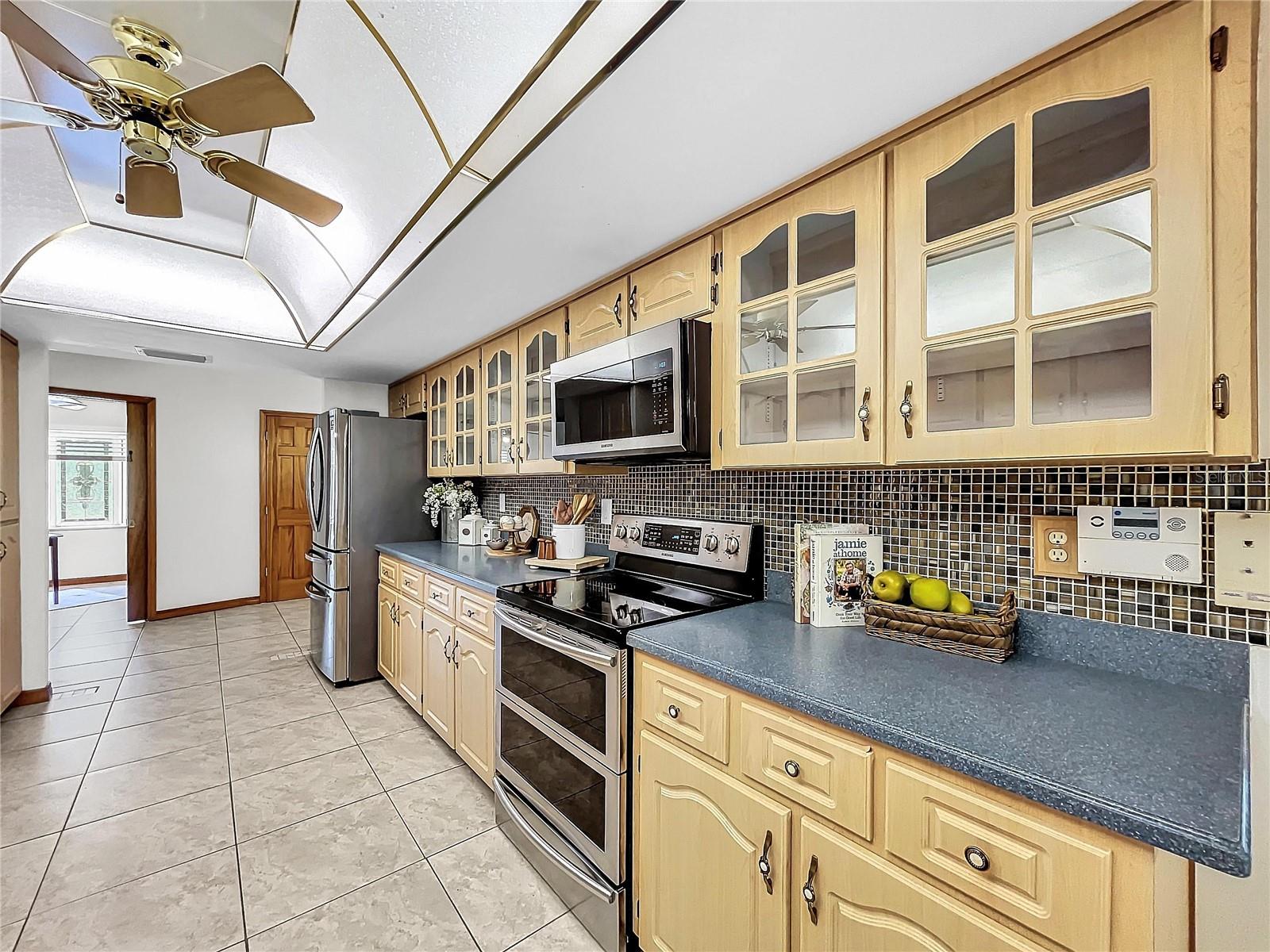 10951 LAKEVIEW DR, NEW PORT RICHEY, FL, 34654