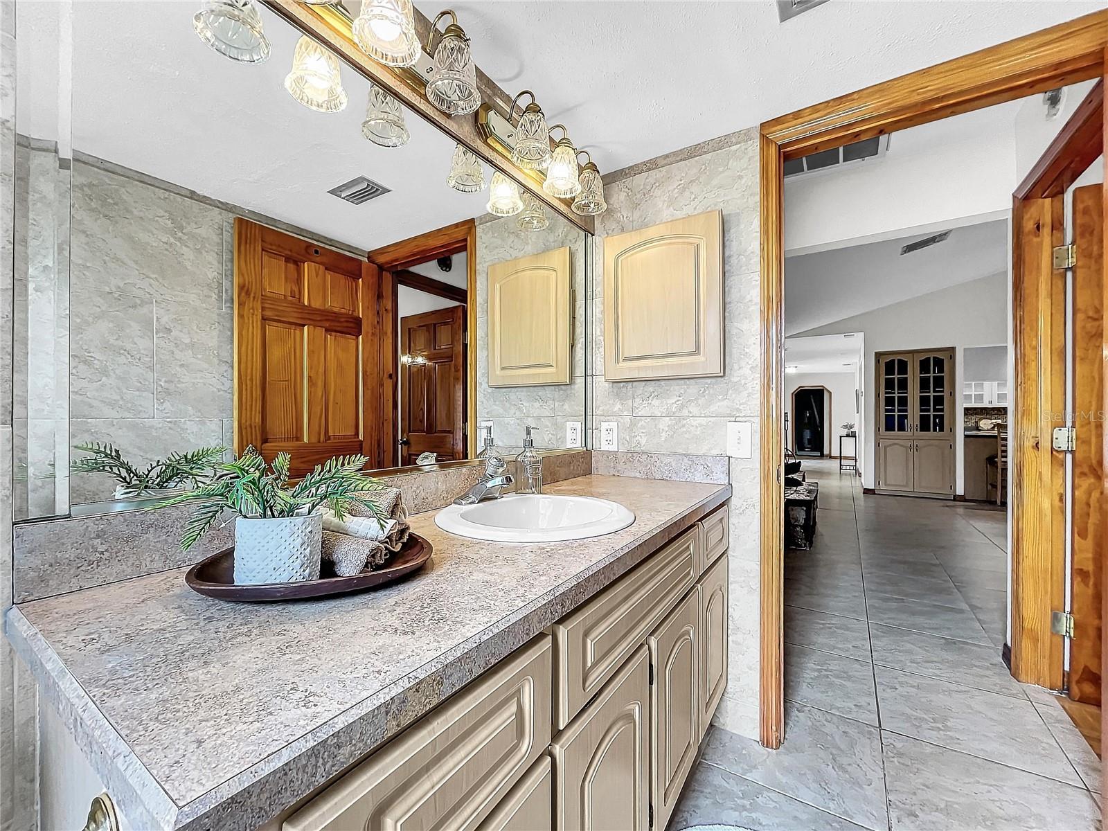 10951 LAKEVIEW DR, NEW PORT RICHEY, FL, 34654
