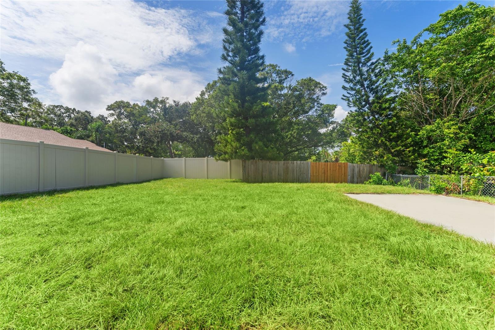 1425 GULF TO BAY BLVD, CLEARWATER, FL, 33755