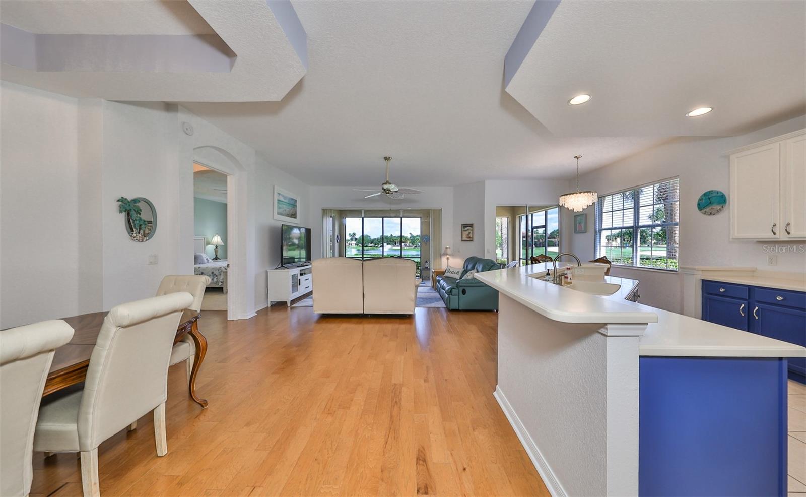 1359 EMERALD DUNES DR, SUN CITY CENTER, FL, 33573