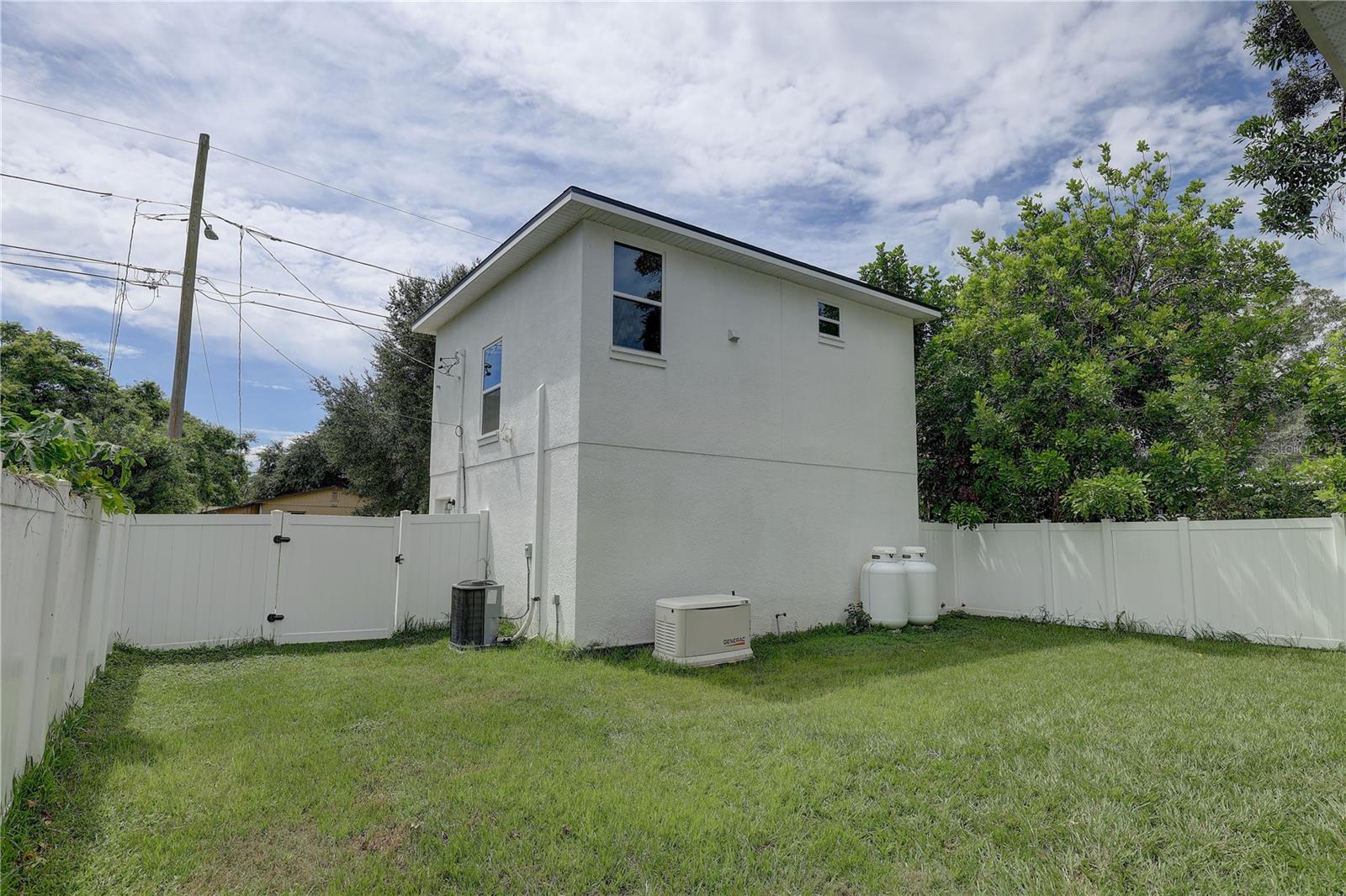 2860 14TH AVE N, ST PETERSBURG, FL, 33713