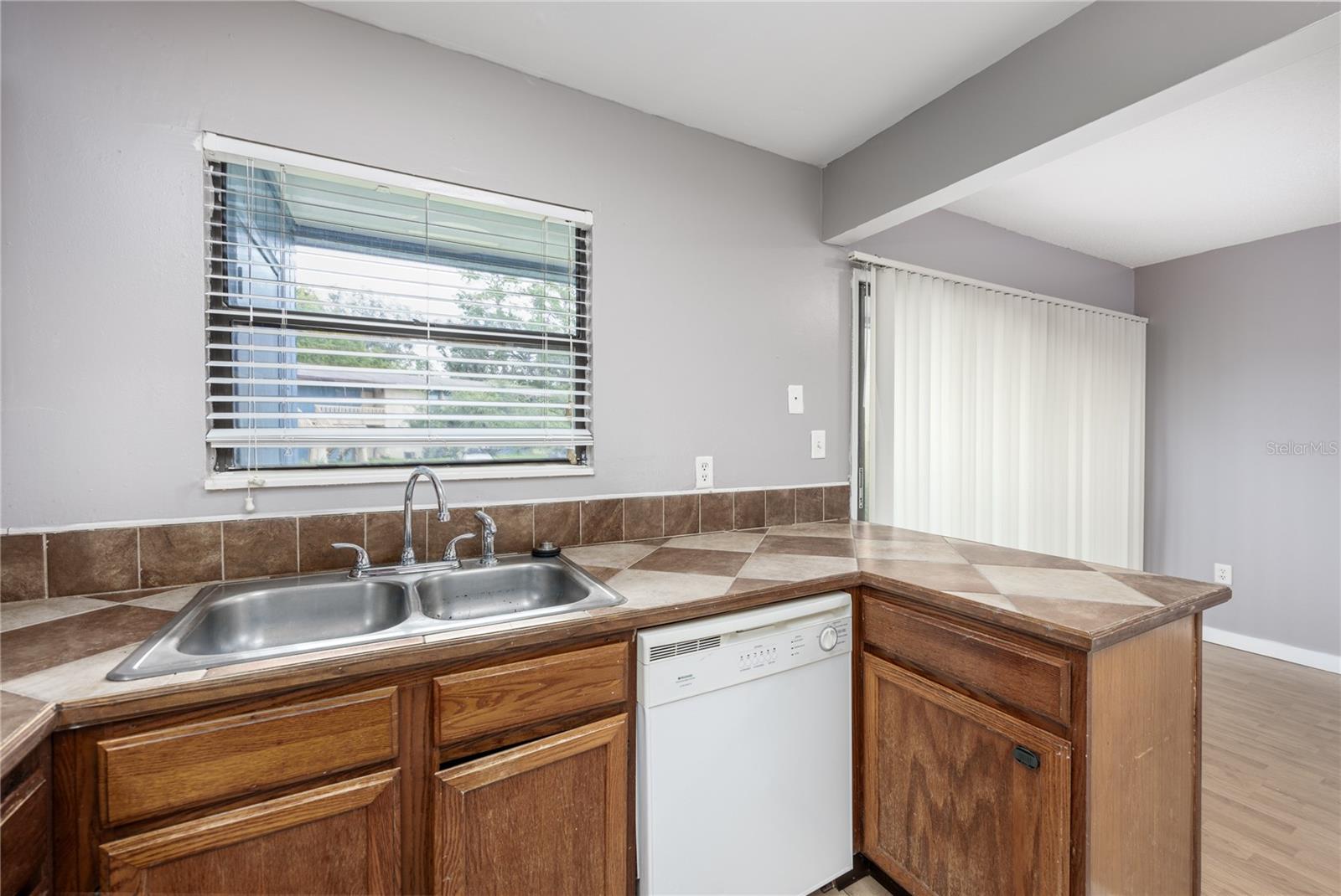 2811 SW ARCHER RD #D23, GAINESVILLE, FL, 32608