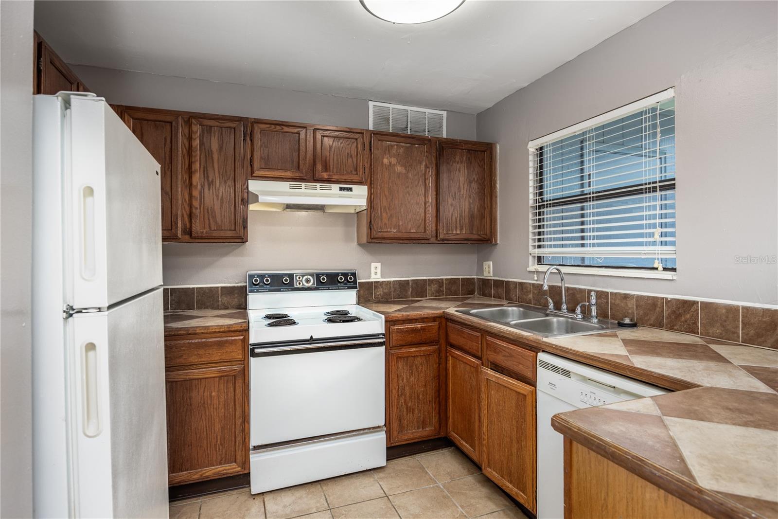 2811 SW ARCHER RD #D23, GAINESVILLE, FL, 32608