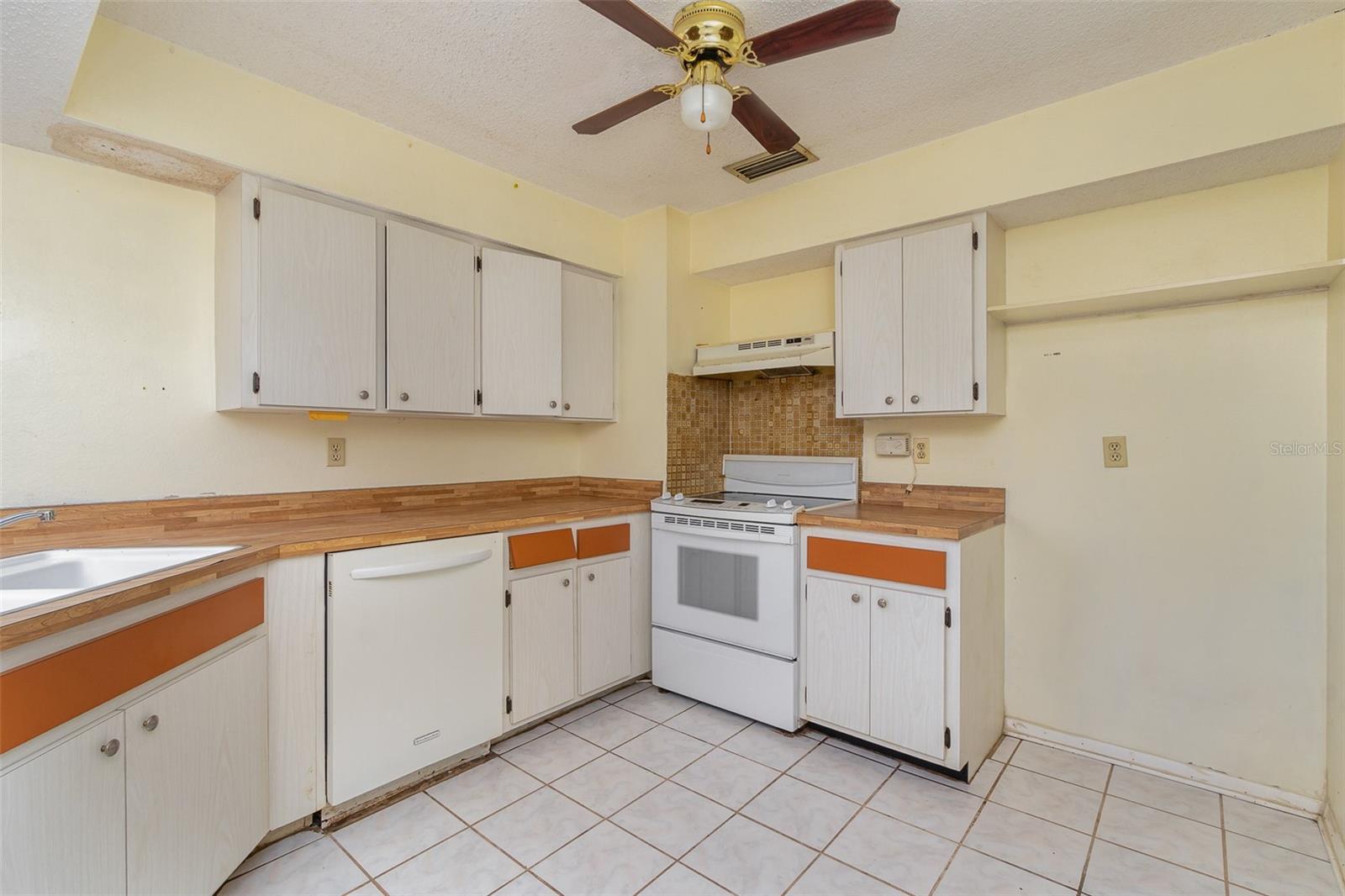1412 SE 11TH ST, CAPE CORAL, FL, 33990