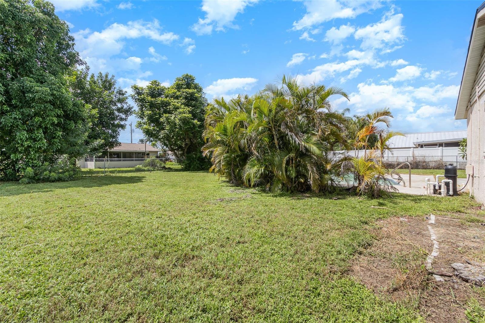 1412 SE 11TH ST, CAPE CORAL, FL, 33990